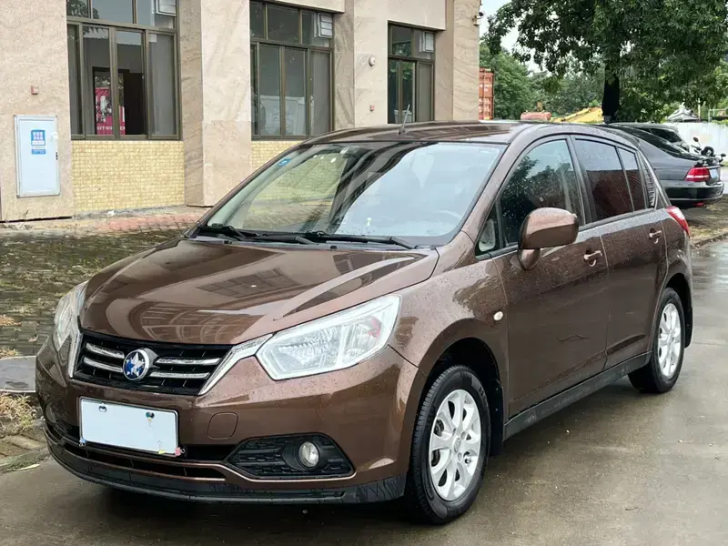 2016 Nissan R50 с пробегом 85 000 км