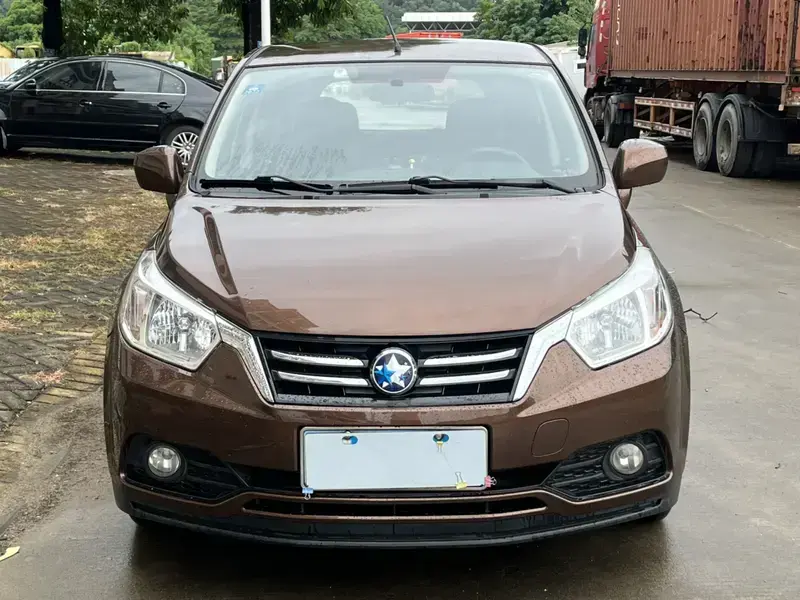 2016 Nissan R50 с пробегом 85 000 км