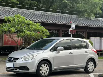 2015 Nissan R50 с пробегом 130 000 км