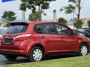 2014 Nissan R50 с пробегом 130 000 км