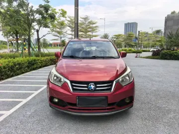 2016 Nissan R50 с пробегом 140 000 км