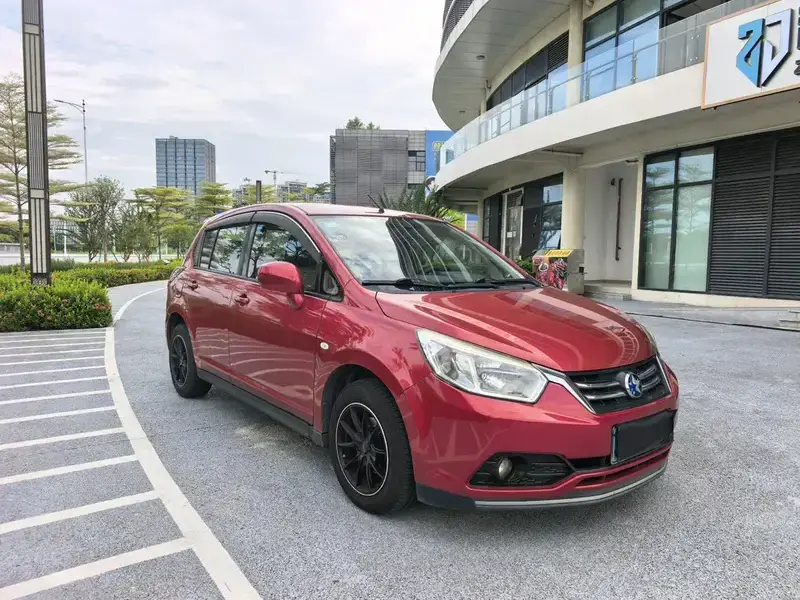 2016 Nissan R50 с пробегом 140 000 км