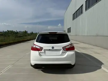 2015 Nissan R50 с пробегом 53 000 км