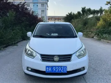2013 Nissan R50 с пробегом 110 000 км