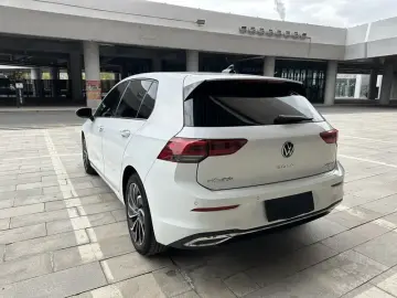 2021 Volkswagen Golf Electric с пробегом 75 000 км
