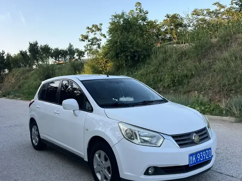2013 Nissan R50 с пробегом 110 000 км