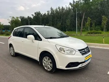 2015 Nissan R50 с пробегом 56 000 км