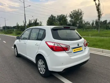 2015 Nissan R50 с пробегом 56 000 км