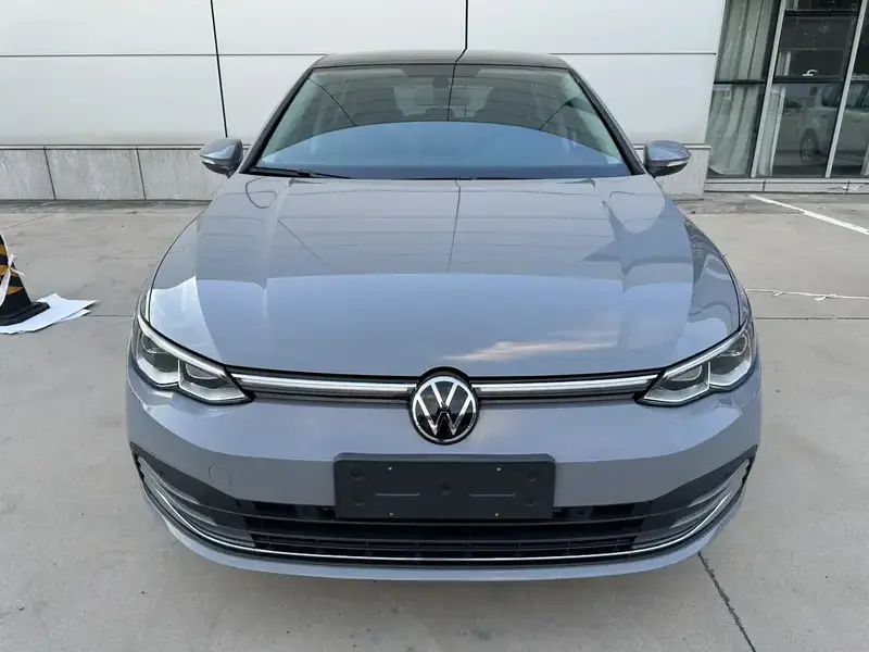 2023 Volkswagen Golf Electric с пробегом 1 400 км