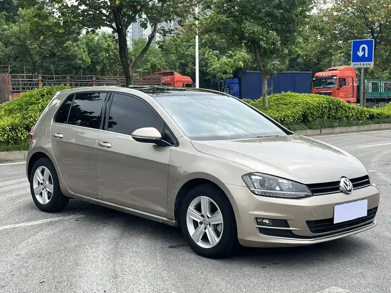 2016 Volkswagen Golf Electric с пробегом 107 000 км