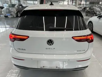 2025 Volkswagen Golf Electric с пробегом 9 000 км