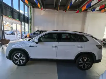 2023 Volkswagen Tanyue L PHEV с пробегом 42 000 км