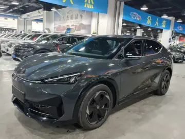 Volkswagen Unique 06