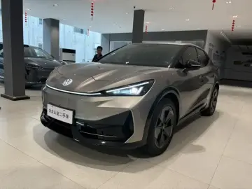 Volkswagen Unique 06