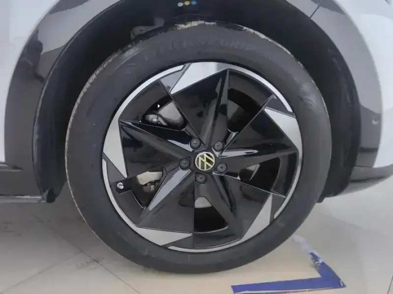 2025 Volkswagen Unique 06 с пробегом 16 000 км