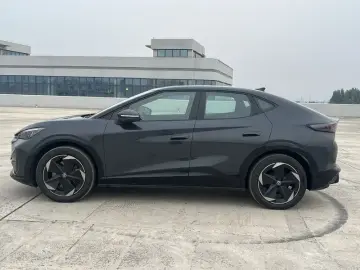 2024 Volkswagen Unique 06 с пробегом 42 000 км