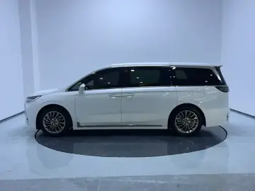 2024 Voyah Dreamer с пробегом 37 800 км