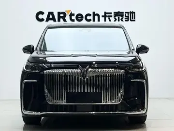 2025 Voyah Dreamer с пробегом 58 000 км