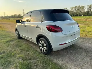 2023 Wuling Wuling Bingo с пробегом 20 000 км
