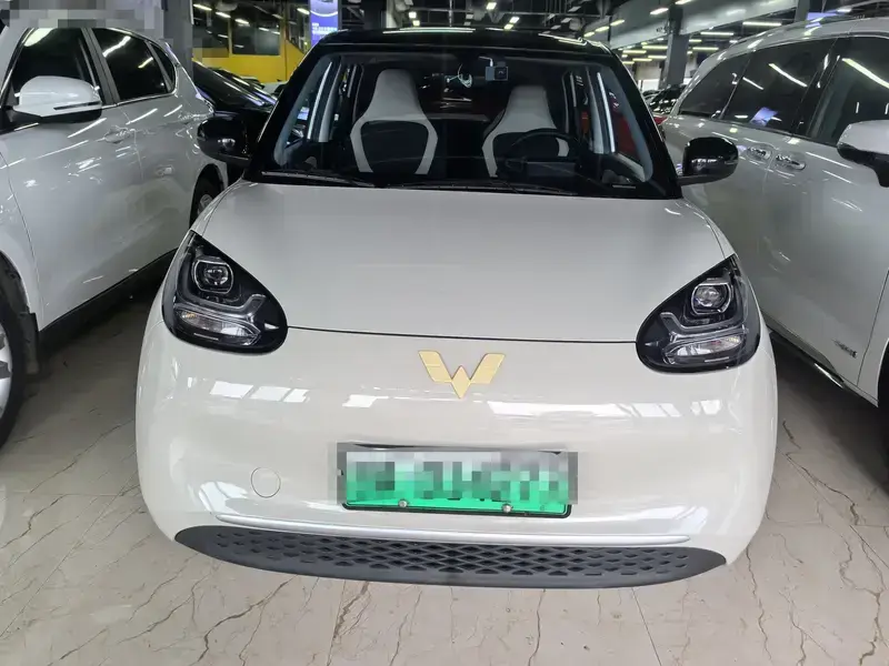 2023 Wuling Wuling Bingo с пробегом 60 000 км