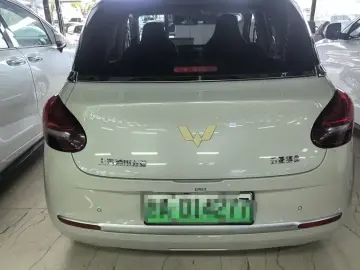 2023 Wuling Wuling Bingo с пробегом 60 000 км