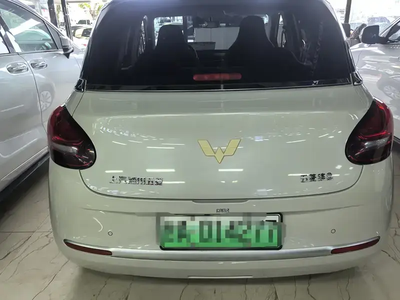 2023 Wuling Wuling Bingo с пробегом 60 000 км