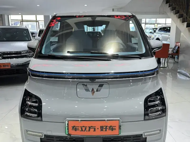 2022 Wuling Wuling Air ev с пробегом 16 000 км