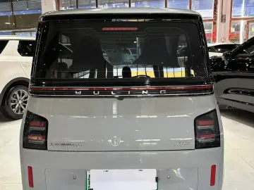 2022 Wuling Wuling Air ev с пробегом 16 000 км
