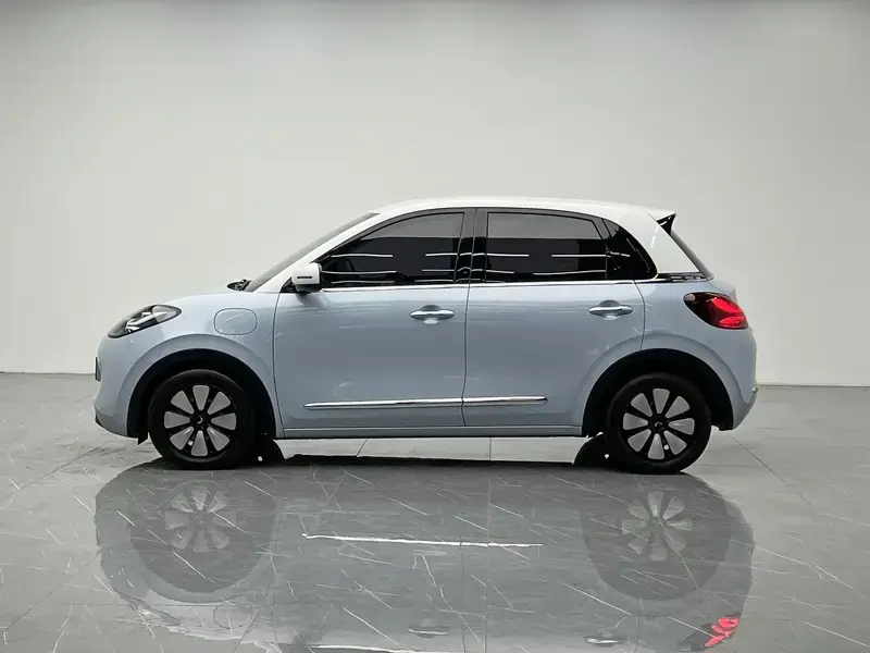 2023 Wuling Wuling Bingo с пробегом 43 500 км