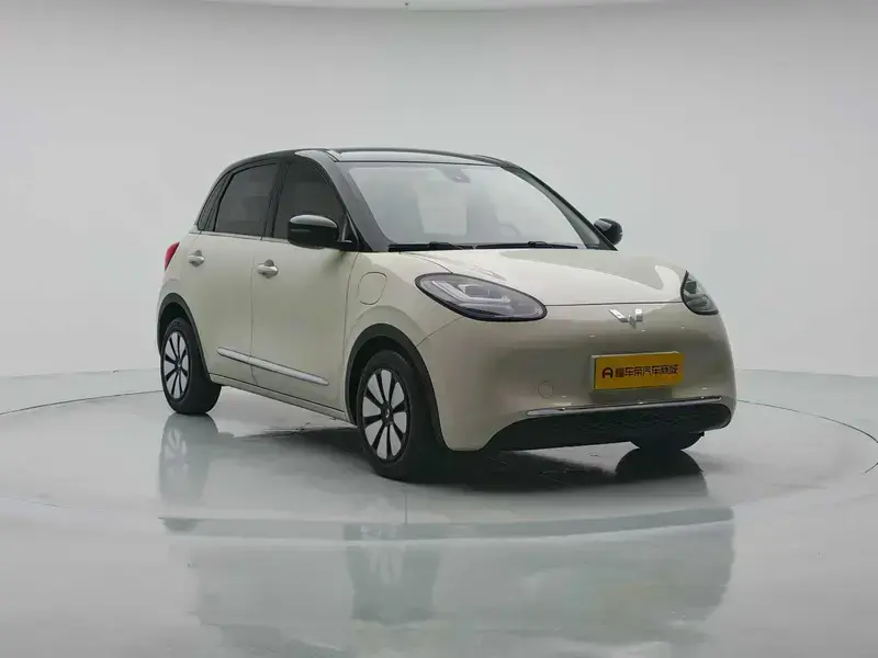 2023 Wuling Wuling Bingo с пробегом 8 100 км