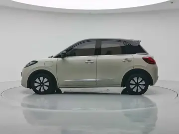2023 Wuling Wuling Bingo с пробегом 8 100 км