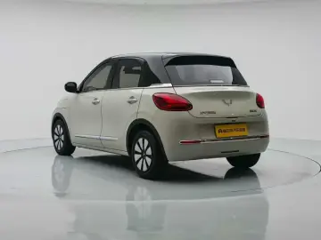 2023 Wuling Wuling Bingo с пробегом 8 100 км