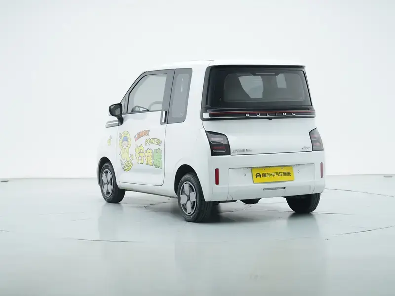 2022 Wuling Wuling Air ev с пробегом 4 400 км