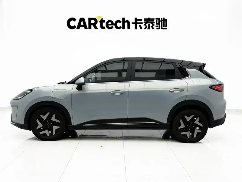 2025 Wuling Wuling Bingo S с пробегом 18 000 км