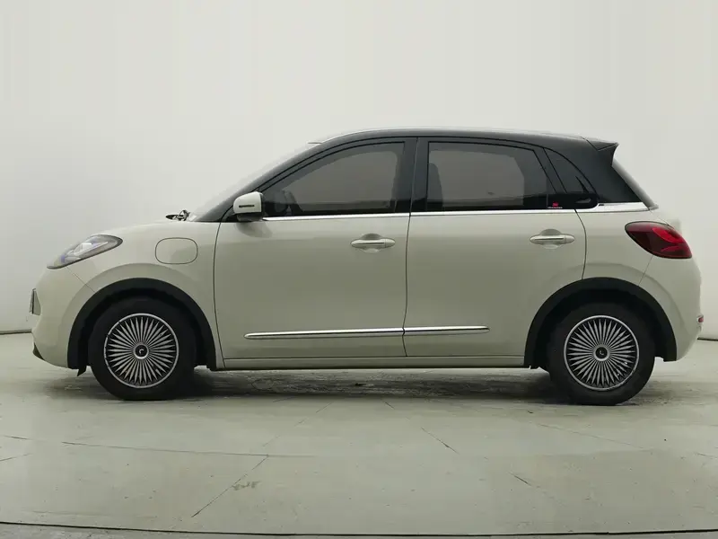 2023 Wuling Wuling Bingo с пробегом 41 000 км