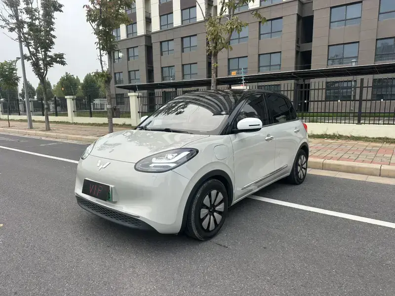 2023 Wuling Wuling Bingo с пробегом 50 000 км