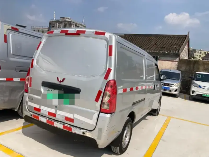 2022 Wuling Wuling EV50 с пробегом 60 000 км
