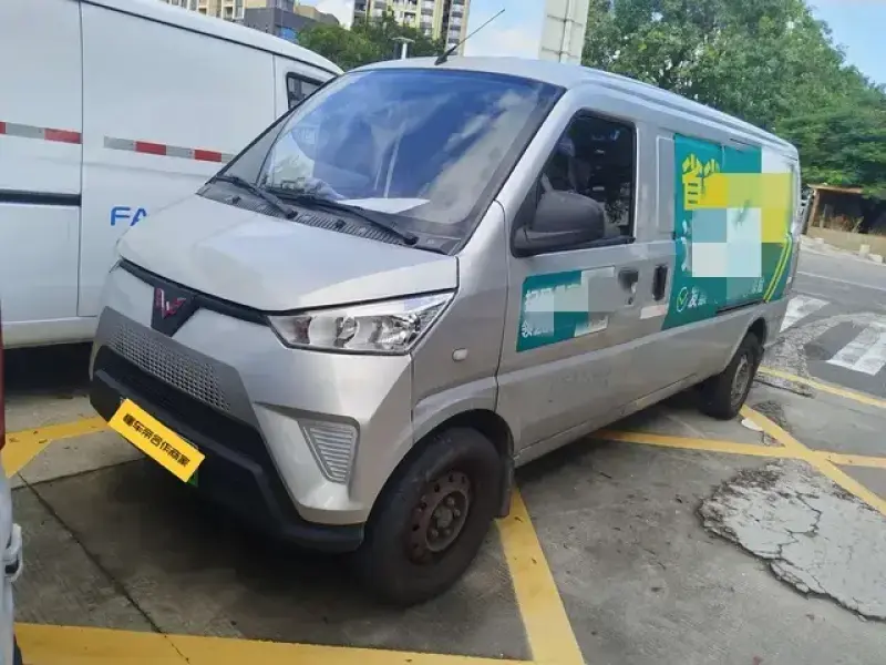 2021 Wuling Wuling EV50 с пробегом 95 300 км
