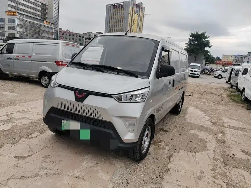 2021 Wuling Wuling EV50 с пробегом 127 000 км