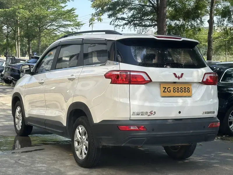 2019 Wuling Wuling Hongguang S3 с пробегом 70 000 км