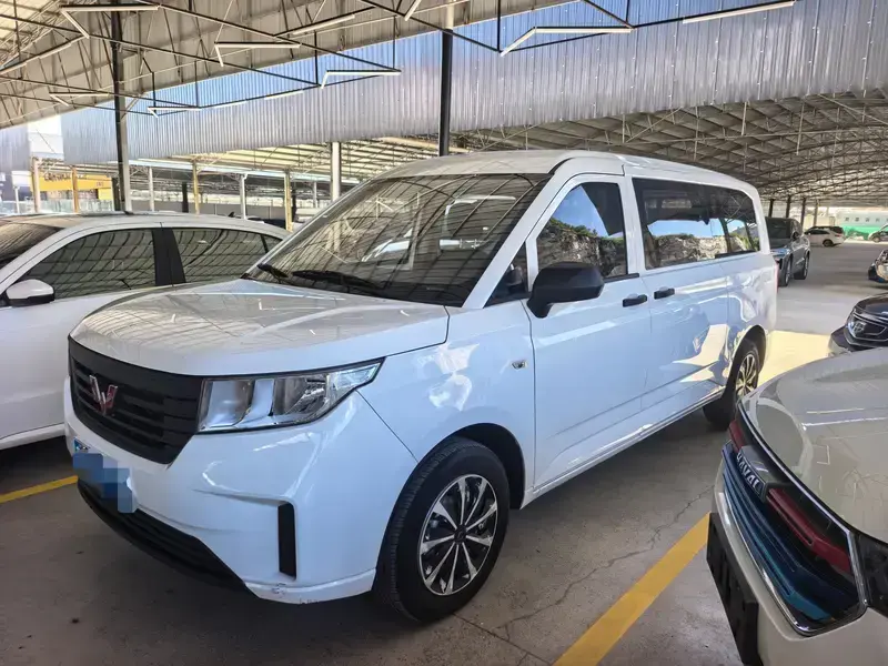 2022 Wuling Wuling Journey с пробегом 47 000 км