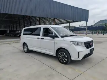 2022 Wuling Wuling Journey с пробегом 47 000 км