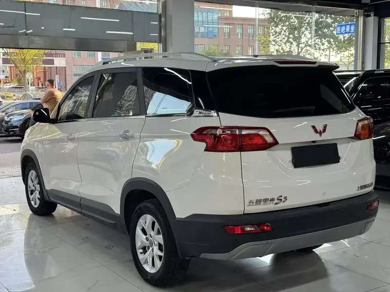 2018 Wuling Wuling Hongguang S3 с пробегом 87 000 км