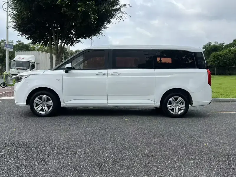 2021 Wuling Wuling Journey с пробегом 90 000 км