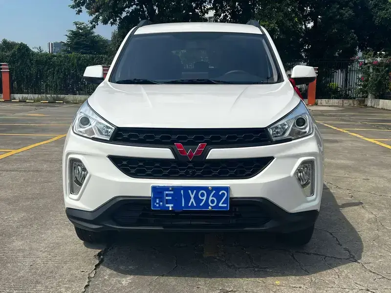 2019 Wuling Wuling Hongguang S3 с пробегом 1 000 км