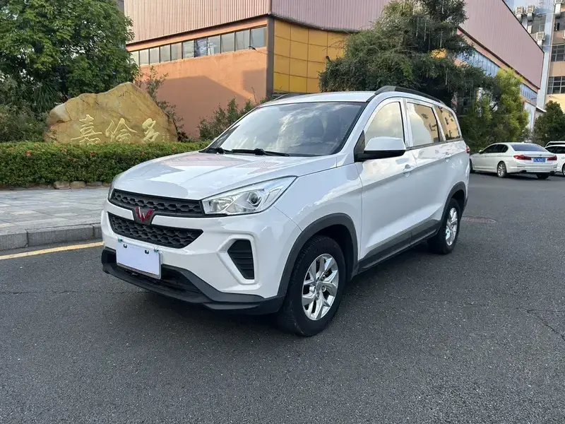 2019 Wuling Wuling Hongguang S3 с пробегом 42 000 км
