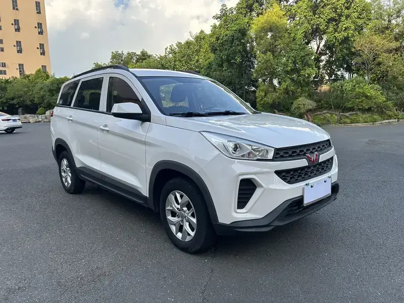 2019 Wuling Wuling Hongguang S3 с пробегом 42 000 км