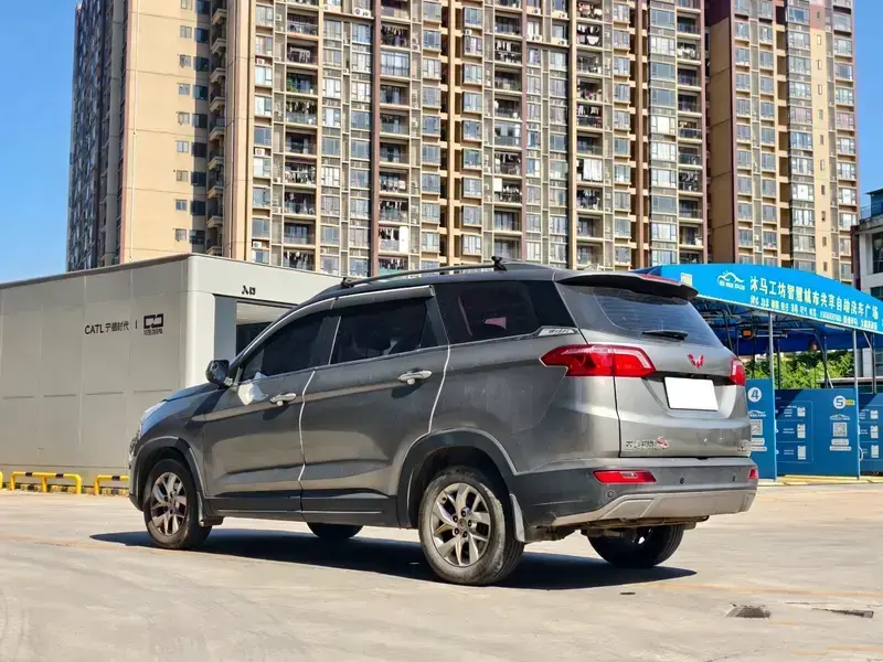 2018 Wuling Wuling Hongguang S3 с пробегом 126 000 км