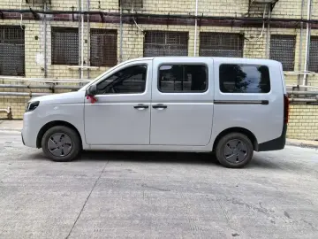 2026 Wuling Wuling Rongguang EV с пробегом 11 200 км