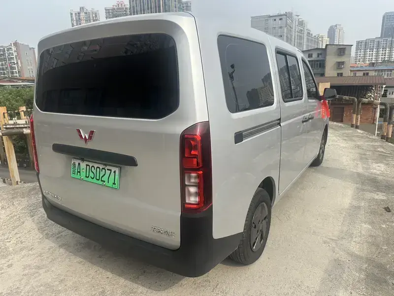 2026 Wuling Wuling Rongguang EV с пробегом 6 300 км